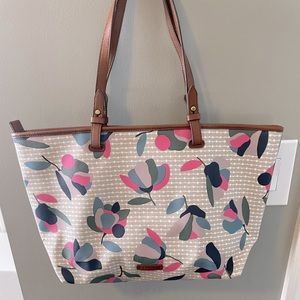 Fossil tote
